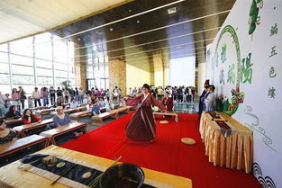 大報恩寺景區組織在寧留學生體驗端午傳統文化，促進中外文化藝術交流